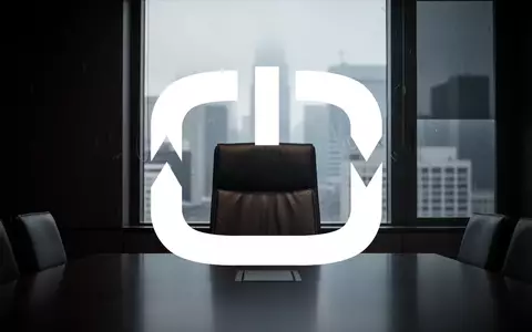 Ein leerer Bürostuhl in einem dunklen, stimmungsvollen Konferenzraum als Symbol für einen Führungswechsel. - Foto: über boerse-global.de