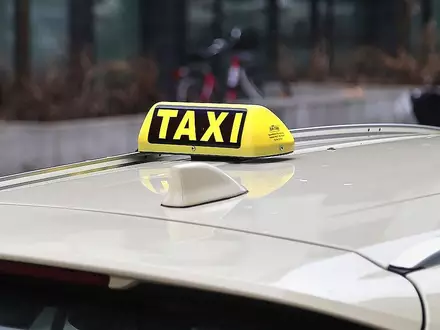 Taxi (Archiv) - Foto: via dts Nachrichtenagentur