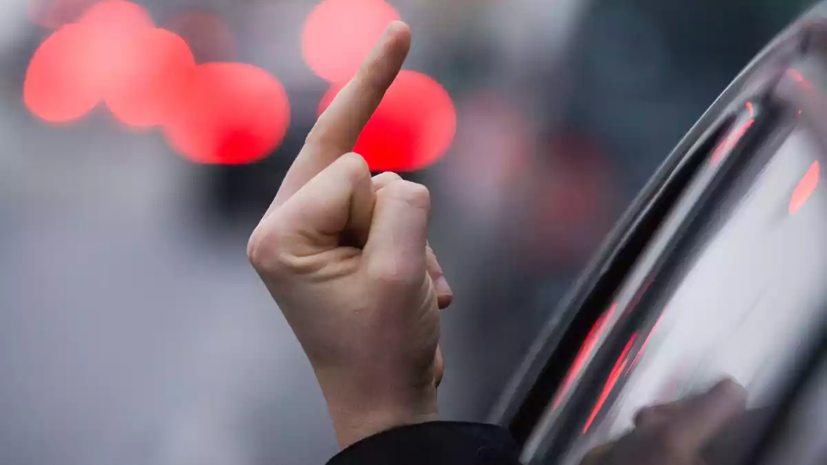 Die Aggression im Straßenverkehr hat zugenommen. (Symbolbild) - Bild: Jens Büttner/dpa-Zentralbild/dpa