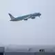 Der Flug Nummer VN 34 der Vietnam Airlines sstartet am Montag stark verspätet, aber ohne weiteren Zwischenfall.  - Bild: Karl-Josef Hildenbrand/dpa