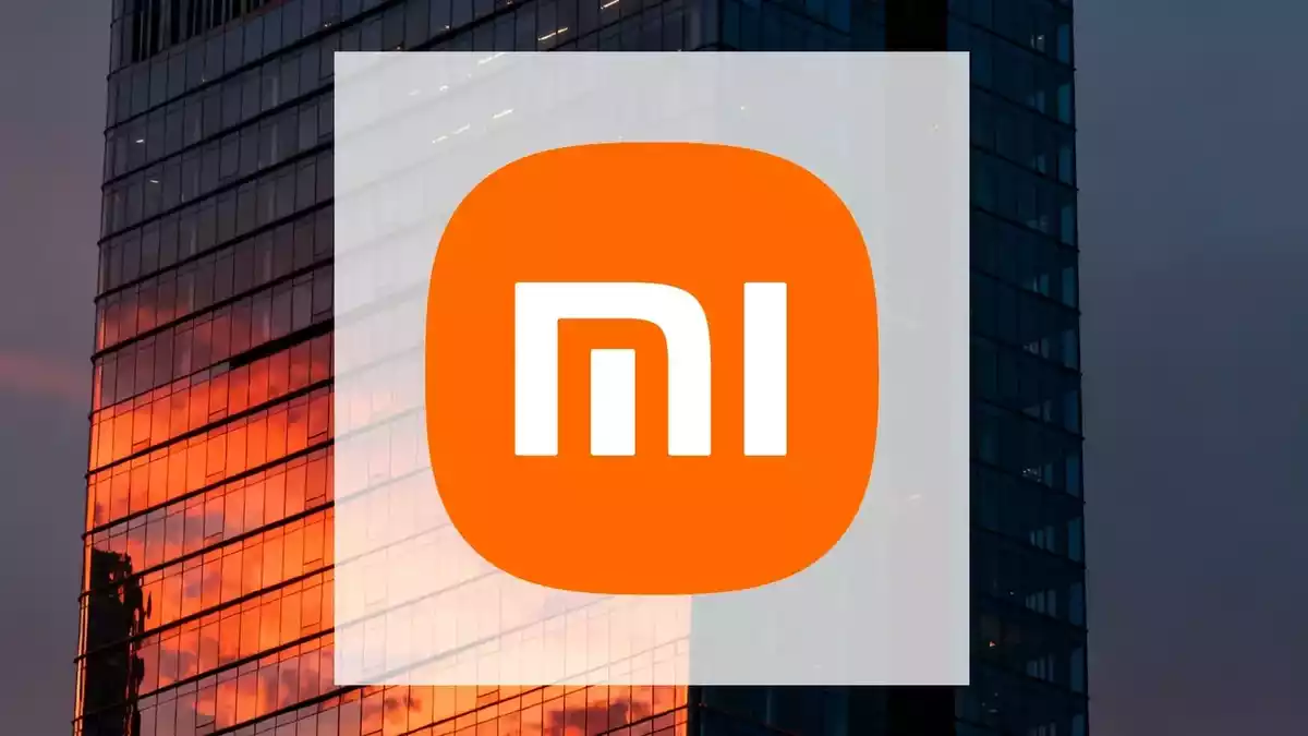 Xiaomi EV Ambitions Hit Delivery Gaps as Premium Pivot Fails to Lift Stock
