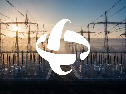 Moderne elektrische Umspannstation bei Sonnenuntergang als Symbol für den Energiesektor - Foto: über boerse-global.de
