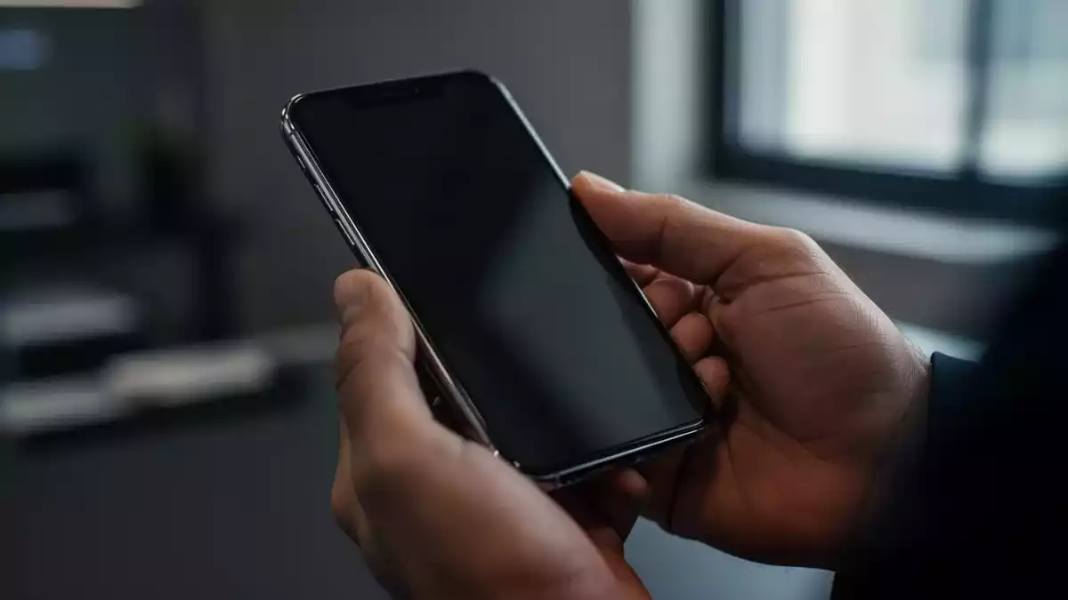 Apple warnt iPhone-Nutzer in 110 Ländern vor Pegasus-Spionageangriffen