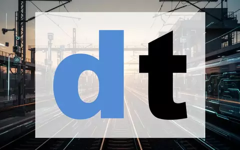 Moderne, automatisierte Bahninfrastruktur in der Abenddämmerung als Symbol für industrielle Effizienz und Wachstum. - Foto: über boerse-global.de