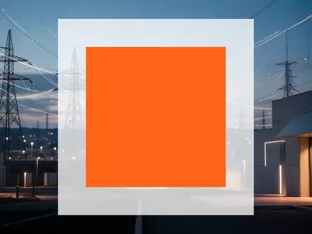 Abstraktes Bild einer modernen Energieinfrastruktur mit leuchtenden Stromnetzen bei Dämmerung. - Foto: über boerse-global.de