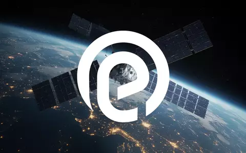 Ein Satellit im Erdorbit vor dem Hintergrund der Erde, der globale Kommunikationstechnologie und Raumfahrt symbolisiert. - Foto: über boerse-global.de