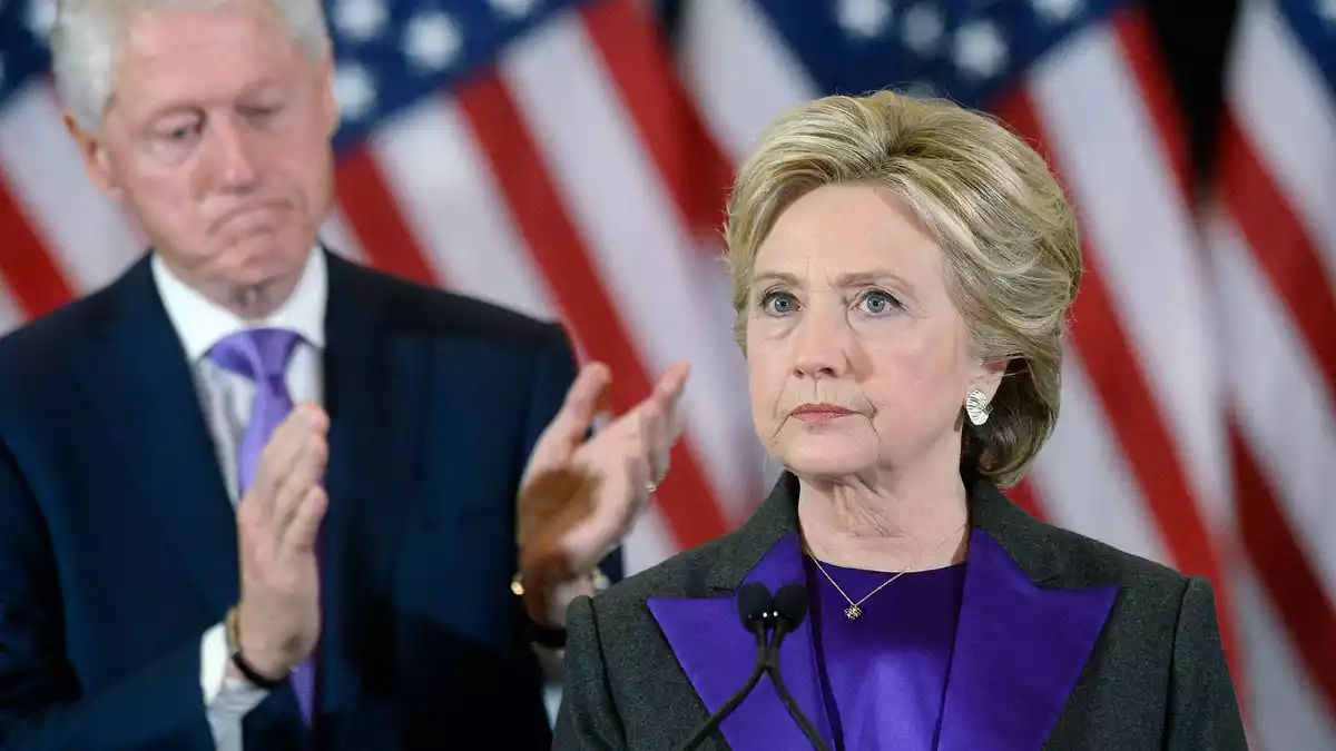 Die Clintons gelten als Powerpaar. (Archivbild) - Bild: picture alliance / dpa