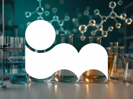 Abstrakte Darstellung eines modernen Chemielabors mit Fokus auf industrielle Erholung und Wachstum. - Foto: über boerse-global.de