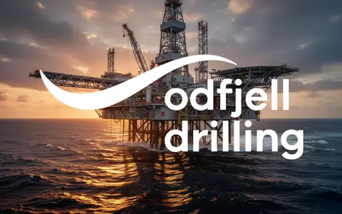 Moderne Offshore-Bohranlage bei Sonnenuntergang auf dem offenen Meer. - Foto: über boerse-global.de