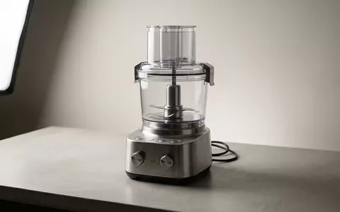 Fotorealistische Studioaufnahme von Kuechenmaschine zum Thema Philips Avance HR7778 Küchenmaschine, klare Lichtfuehrung - Foto: THN