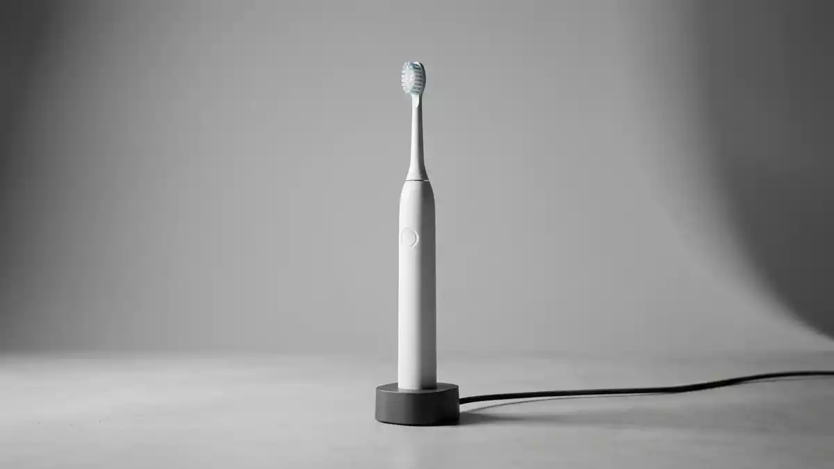 Fotorealistische Studioansicht von Elektrische Zahnbuerste in neutraler Produktdarstellung