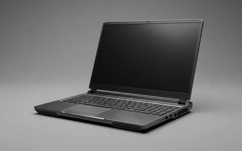 Fotorealistische Studioaufnahme von Gaming-Laptop zum Thema Lenovo Legion 9i Gen, klare Lichtfuehrung - Foto: THN