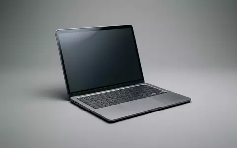 Fotorealistische Studioaufnahme von Laptop zum Thema Lenovo Yoga Slim 7x, klare Lichtfuehrung - Foto: THN