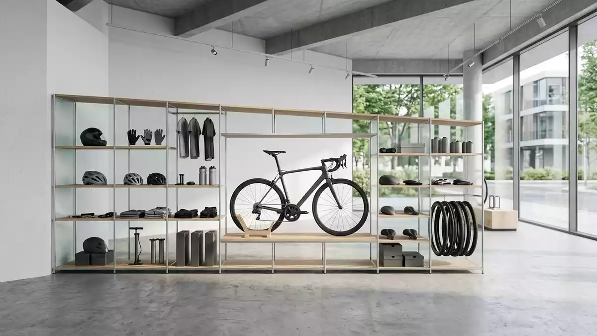 Architektur-Render im Fahrradgeschaeft mit Rennrad im Ausstellungsbereich, neutral