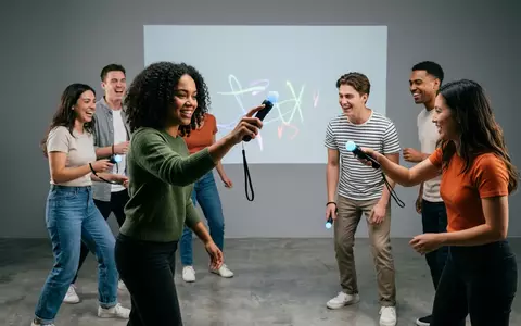 Fotorealistische Studioaufnahme von Zeichenspiel zum Thema Pictionary Air, klare Lichtfuehrung, sachlich dargestellt - Foto: THN