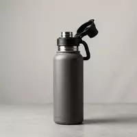 Fotorealistische Studioaufnahme von Trinkflasche zum Thema Contigo Jackson Chill 720ml, klare Lichtfuehrung - Foto: THN