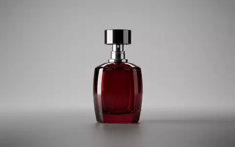 Fotorealistische Studioaufnahme von Eau de Toilette zum Thema Davidoff Hot Water EdT, klare Lichtfuehrung - Foto: THN