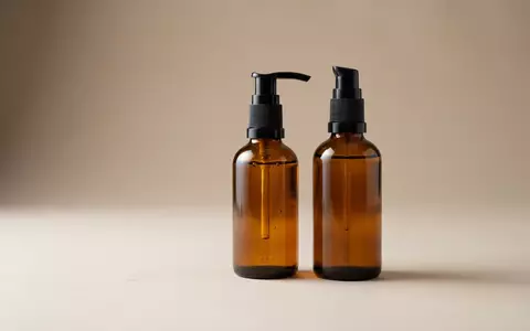 Fotorealistische Studioaufnahme von Haaroel zum Thema Moroccanoil Treatment Original 100ml, klare Lichtfuehrung - Foto: THN