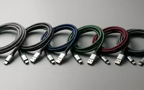 Fotorealistische Studioaufnahme von Datenkabel-Set zum Thema RAVIAD Micro-USB Kabel 3er, klare Lichtfuehrung - Foto: THN