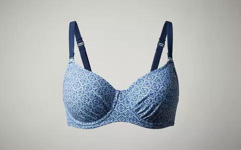 Fotorealistische Studioaufnahme von Bikinioberteil zum Thema Rosa Faia Damen Bikini-Oberteil, klare Lichtfuehrung - Foto: THN