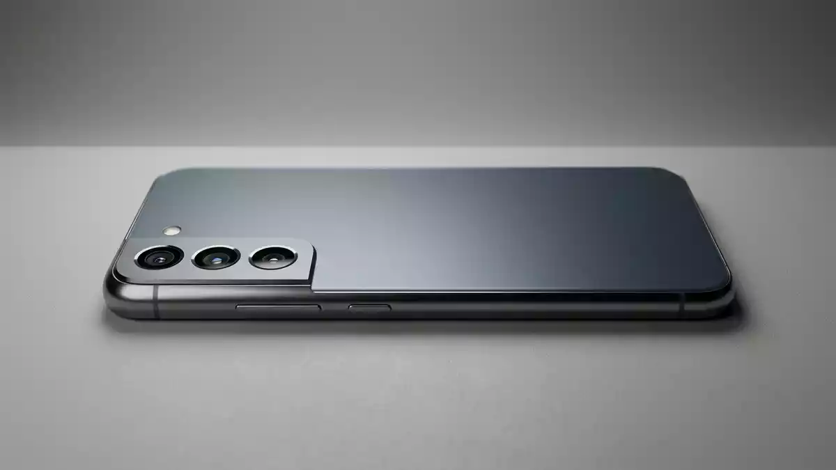 Fotorealistische Studioansicht von Smartphone in neutraler Produktdarstellung, neutral