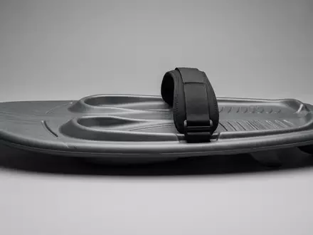 Fotorealistische Studioaufnahme von Kneeboard zum Thema SereneLife Kneeboard Wakeboard mit, klare Lichtfuehrung - Foto: THN