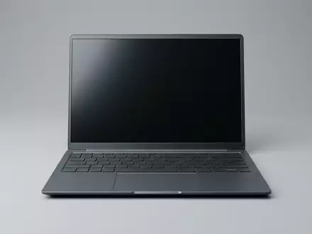 Fotorealistische Studioaufnahme von Laptop zum Thema Acer Chromebook Plus 515, klare Lichtfuehrung - Foto: THN