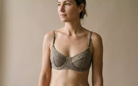 Fotorealistische Studioaufnahme von Bikinioberteil zum Thema Melissa Odabash Damen Bikini-Top, klare Lichtfuehrung - Foto: THN