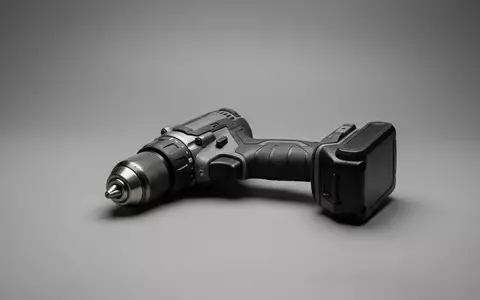 Fotorealistische Studioaufnahme von Akku Bohrschrauber zum Thema Bosch Professional GSR 12V-15, klare Lichtfuehrung - Foto: THN