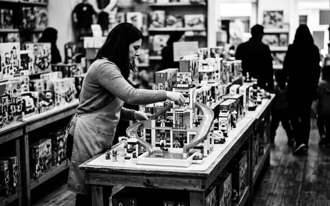 Schwarzweiss-Reportage mit Wasserpark Spielset zum Thema Playmobil Aqua Park Wasserpark, hoher Kontrast - Foto: THN