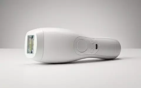 Fotorealistische Studioaufnahme von IPL-Haarentfernungsgeraet zum Thema Jovs Venus Pro II, klare Lichtfuehrung - Foto: THN