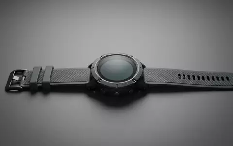 Fotorealistische Studioaufnahme von Multisportuhr zum Thema Polar Vantage M3 Multisport-Uhr, klare Lichtfuehrung - Foto: THN