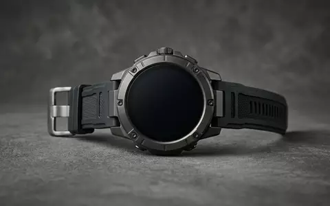 Fotorealistische Studioaufnahme von Smartwatch zum Thema Apple Watch Ultra 3, klare Lichtfuehrung - Foto: THN