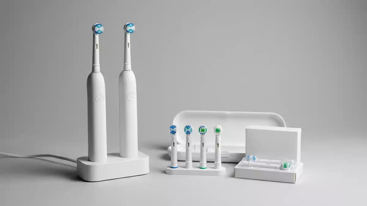 Fotorealistische Studioansicht von Elektrische Zahnbuerste in neutraler Produktdarstellung