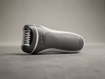 Fotorealistische Studioaufnahme von Epilierer zum Thema Panasonic ES-EL5A Epilierer, klare Lichtfuehrung, sachlich dargestellt - Foto: THN