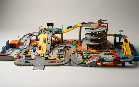 Fotorealistische Studioaufnahme von Spielstadt zum Thema PAW Patrol Mighty Movie, klare Lichtfuehrung - Foto: THN