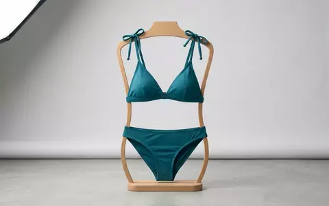 Fotorealistische Studioaufnahme von Bikini-Set zum Thema Hurley Damen Bikini-Set Quick, klare Lichtfuehrung - Foto: THN