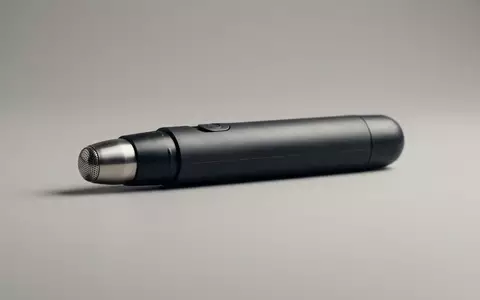Fotorealistische Studioaufnahme von Gesichtshaarentferner zum Thema Braun FS1000 Gesichtshaarentferner, klare Lichtfuehrung, sachlich dargestellt - Foto: THN