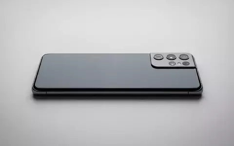 Fotorealistische Studioaufnahme von Smartphone zum Thema OnePlus 13R 128GB, klare Lichtfuehrung, sachlich dargestellt - Foto: THN