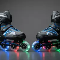 Fotorealistische Studioaufnahme von Kinder-Inlineskates zum Thema 2PM Sports Verstellbare Inlineskates, klare Lichtfuehrung - Foto: THN