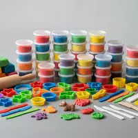 Fotorealistische Studioaufnahme von Knetset zum Thema Play-Doh Großes Kreativ-Set 65, klare Lichtfuehrung - Foto: THN