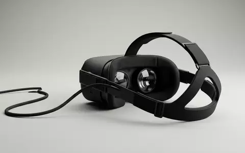 Fotorealistische Studioaufnahme von VR-Headset zum Thema DPVR E4 VR-Headset PC, klare Lichtfuehrung - Foto: THN