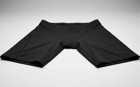 Fotorealistische Studioaufnahme von Schwimmhose zum Thema Orca Herren Core Race, klare Lichtfuehrung - Foto: THN