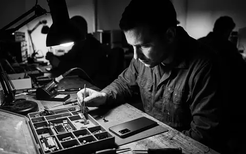 Schwarzweiss-Reportage mit Smartphone zum Thema Xiaomi 15 256GB, hoher Kontrast, sachlich dargestellt - Foto: THN