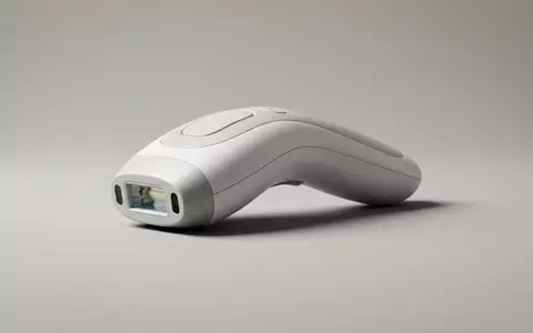 Fotorealistische Studioaufnahme von Licht Epilierer zum Thema Conair Satiny Smooth IPL, klare Lichtfuehrung - Foto: THN