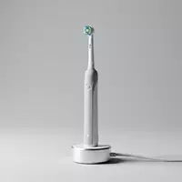 Fotorealistische Studioaufnahme von Elektrische Zahnbuerste zum Thema Oral-B iO Series 9, klare Lichtfuehrung - Foto: THN