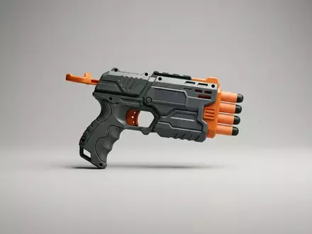 Fotorealistische Studioaufnahme von Schaumstoffblaster zum Thema Nerf Fortnite TS-1 Blaster, klare Lichtfuehrung - Foto: THN