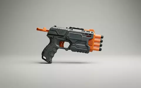 Fotorealistische Studioaufnahme von Schaumstoffblaster zum Thema Nerf Fortnite TS-1 Blaster, klare Lichtfuehrung - Foto: THN