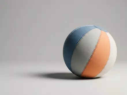 Fotorealistische Studioaufnahme von Strandball zum Thema Schildkröt Funsports Neopren Beachball, klare Lichtfuehrung - Foto: THN