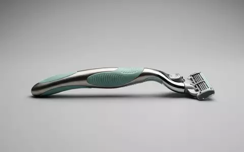 Fotorealistische Studioaufnahme von Damenrasierer zum Thema Wilkinson Sword Hydro Silk, klare Lichtfuehrung - Foto: THN